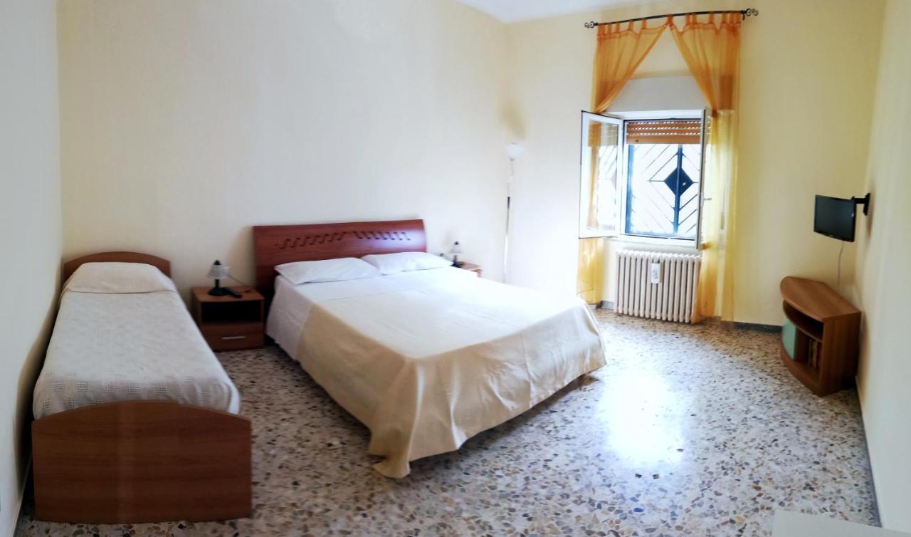 Lucia'S Apartaments Bari Eksteriør bilde